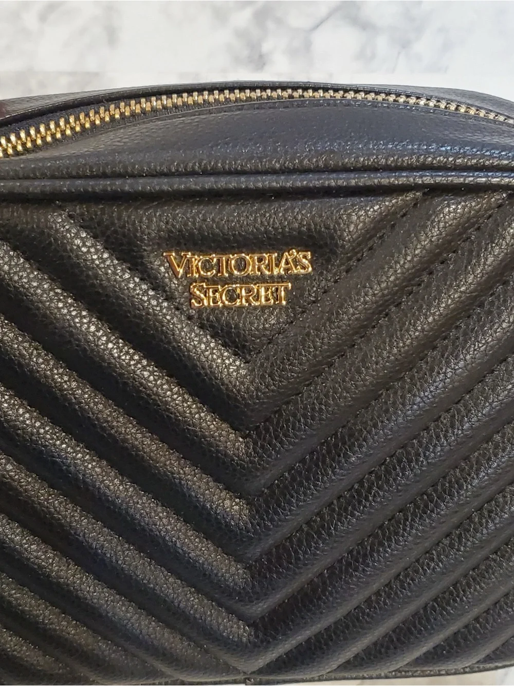 Victoria's Secret Black Zip Close Tasseled Fanny Pack Gold Hardware Bag Purse - Picture 6 of 8